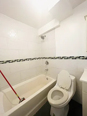 Rented by Pear NYC LLC | media 14