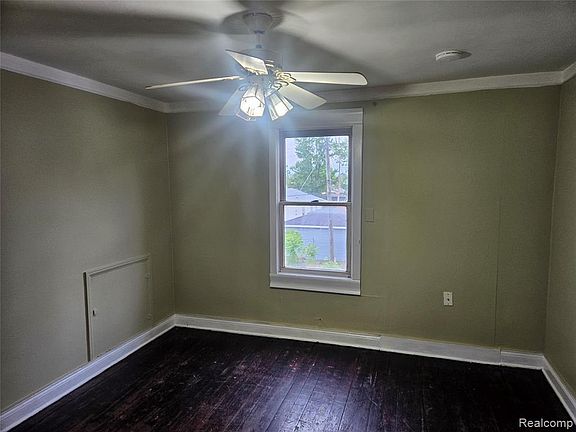 5th image of 4634 8th St #2