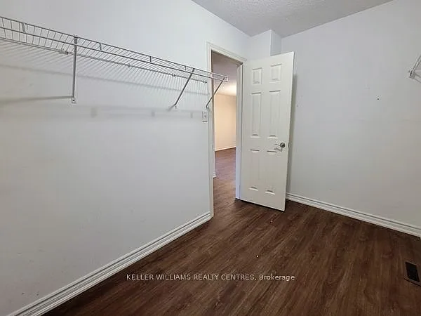 19 Northview Cres — Photo 23