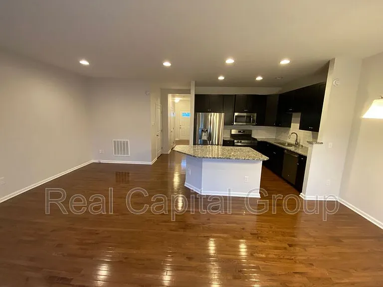 4271 Arthur Ct — Photo 3