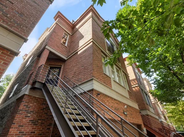 27 W 15th St, Chicago, IL 60605