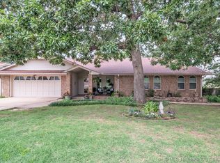 1803 Cardinal Ln, McAlester, OK 74501