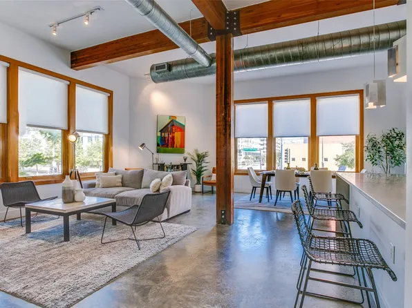 2502 Live Oak St APT 112, Dallas, TX 75204