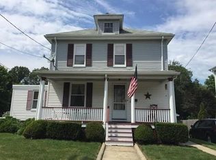 91 School St, Whitman, MA 02382