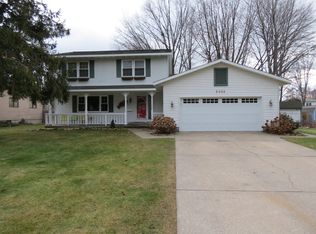 2055 Castle Ct, Muskegon, MI