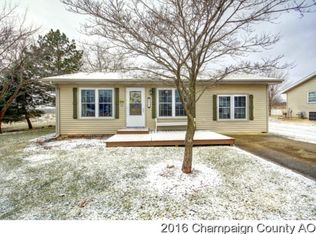 611 West St, Mahomet, IL 61853