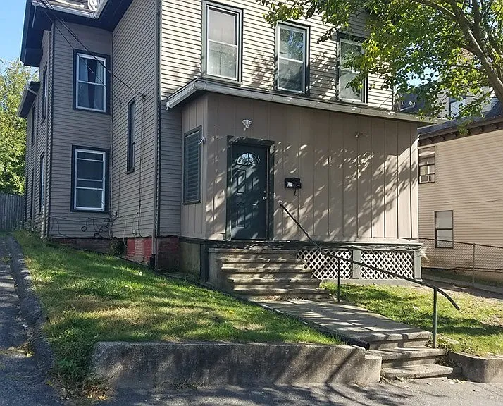 10 2nd Ave — Photo 13