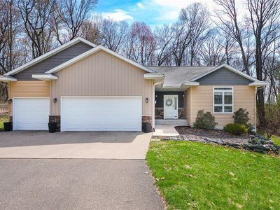 129 Grey Friar Lane, Eau Claire, WI, 54701