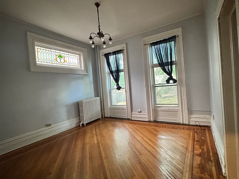 324 Hudson 1st Floor Ter — Photo 4
