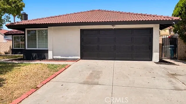 25660 Dracaea Ave