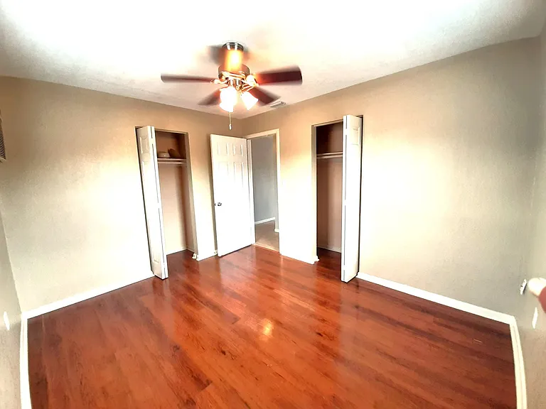 21440 Mallory Ave — Photo 9