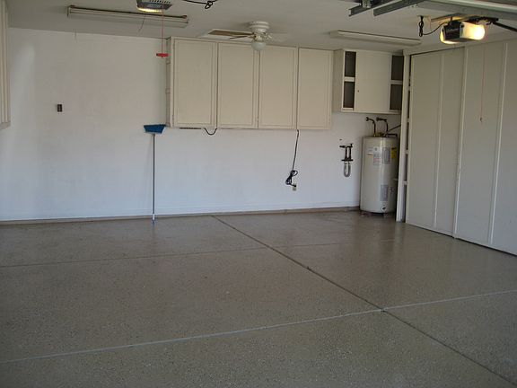 4th image of 5717 W Ivanhoe St