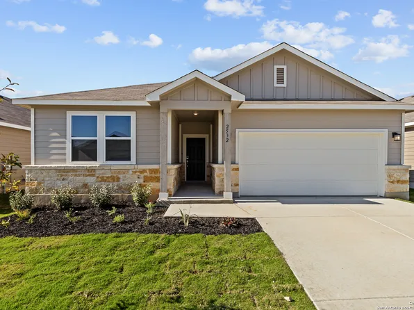 2532 Solon Lane, Seguin, TX 78155