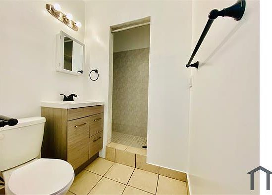 2nd image of 3551 S Western Ave #1