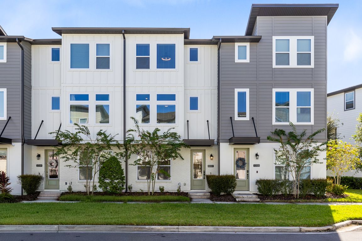 next background image