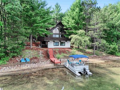 374 Island View Dr, Traverse City, MI, 49696