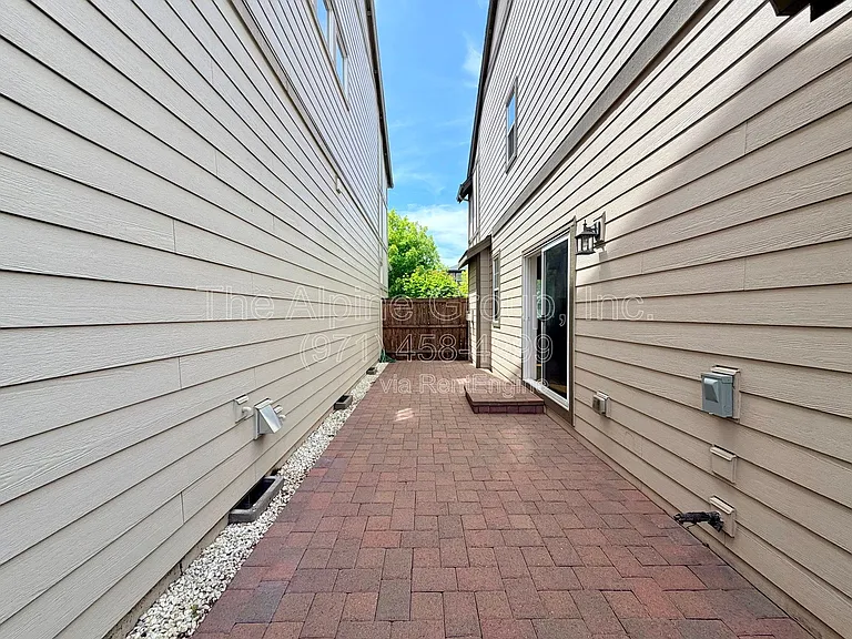 378 SW Mitchum Ter — Photo 13
