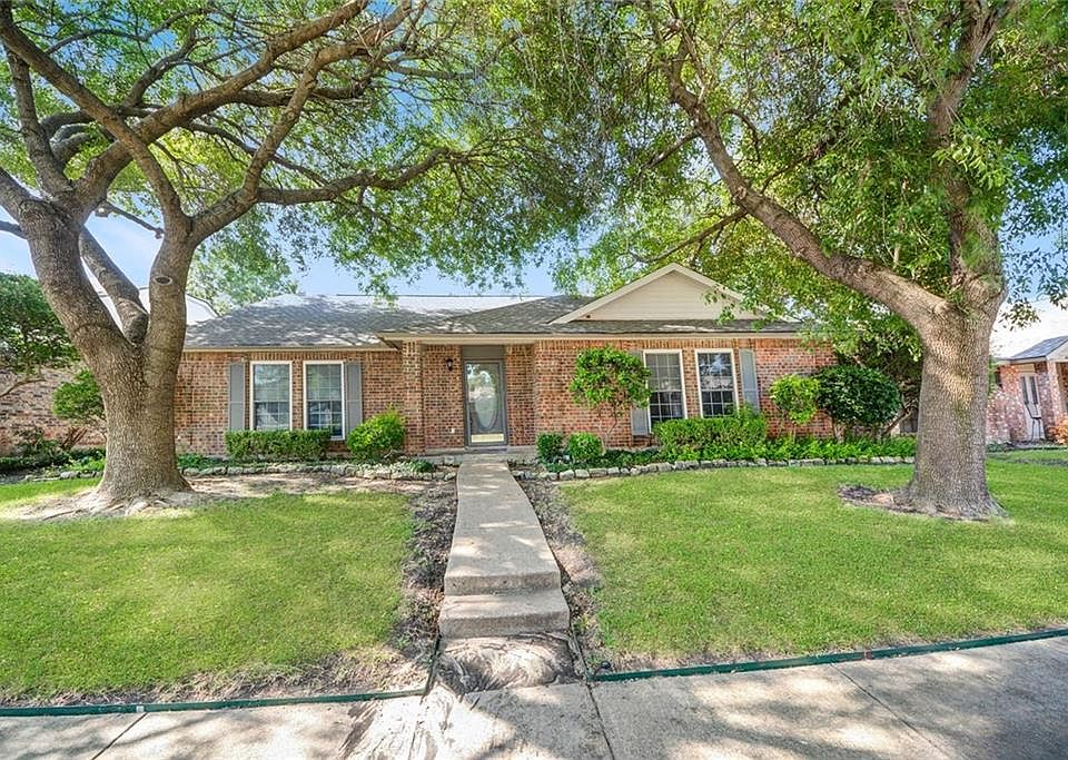 1st image of 4409 Seville Ln
