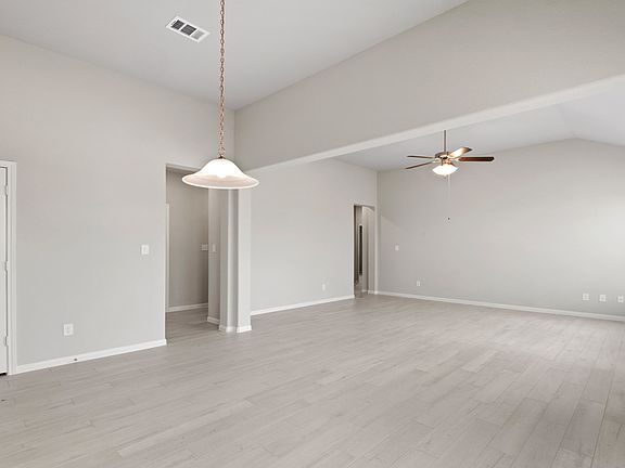 Fabulous open floorplan