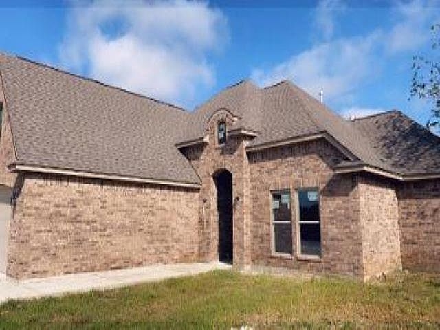 2nd image of 5465 Combs Dr