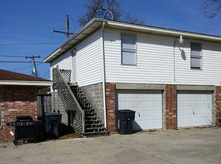 3024 Main Ave, Groves, TX 77619