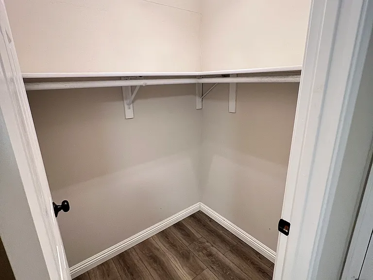 3046 Blakeman Ave — Photo 1
