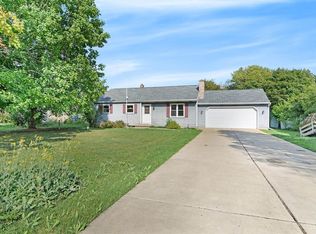 12308 Benton Rd, Grand Ledge, MI 48837