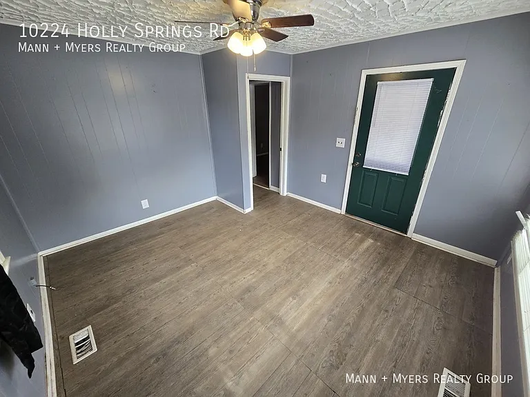 10224 Holly Springs Rd — Photo 20