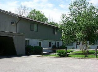 2 Cedarbrook #TOWNHOUSE 2, Brookfield, CT 06804