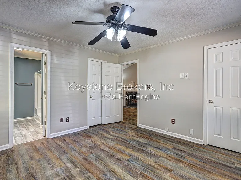 100 S Fairfield Dr — Photo 6