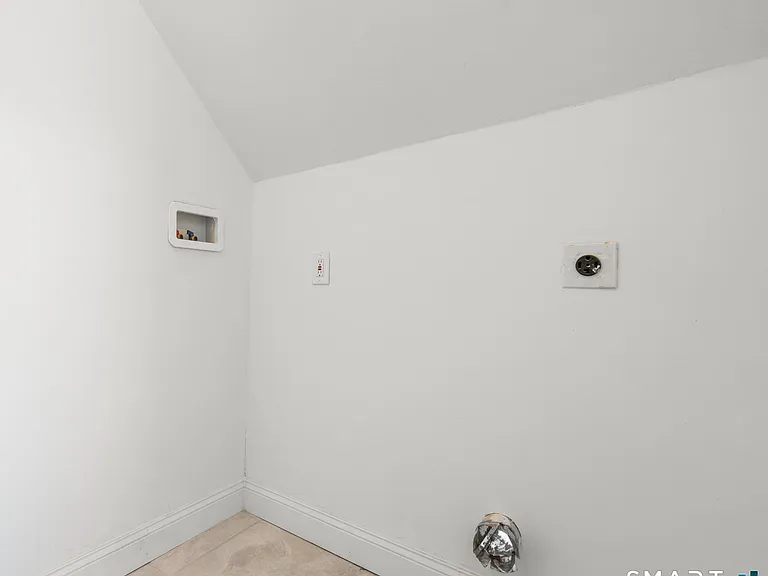 132 Bunker Hill Ave #3 — Photo 21