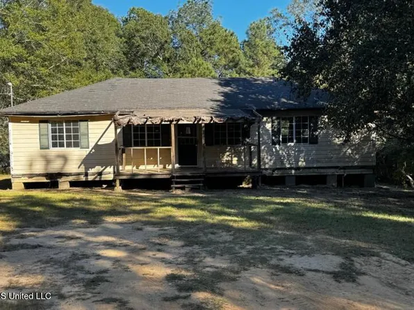 122 Hull Dr, Magee, MS 39111
