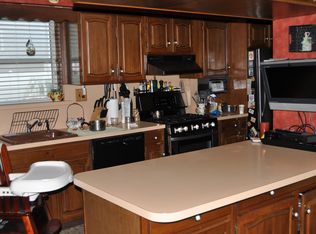 472 Roosevelt Ave, Lyndhurst, NJ 07071