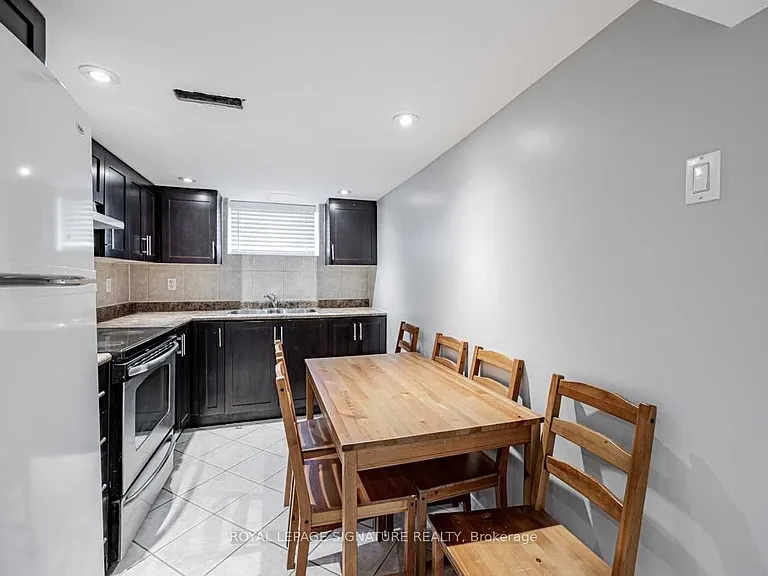 87 Watson St #BASEMENT — Photo 15
