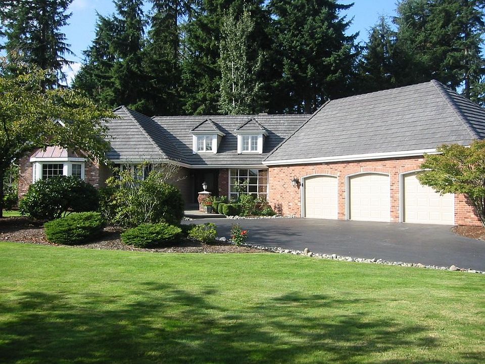 1st image of 18346 NE 194th St
