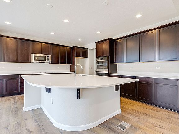 Island w/ seating for five