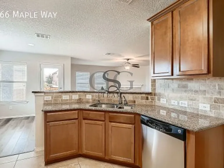 366 Maple Way — Photo 24