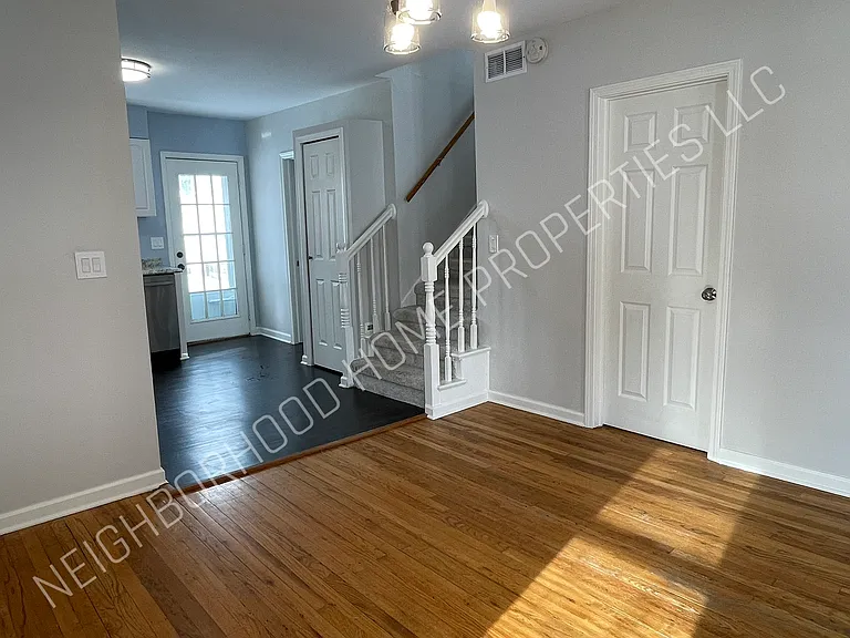 2450 Gerald Ave — Photo 11