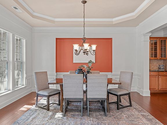 2nd image of 1424 Marsalis Way