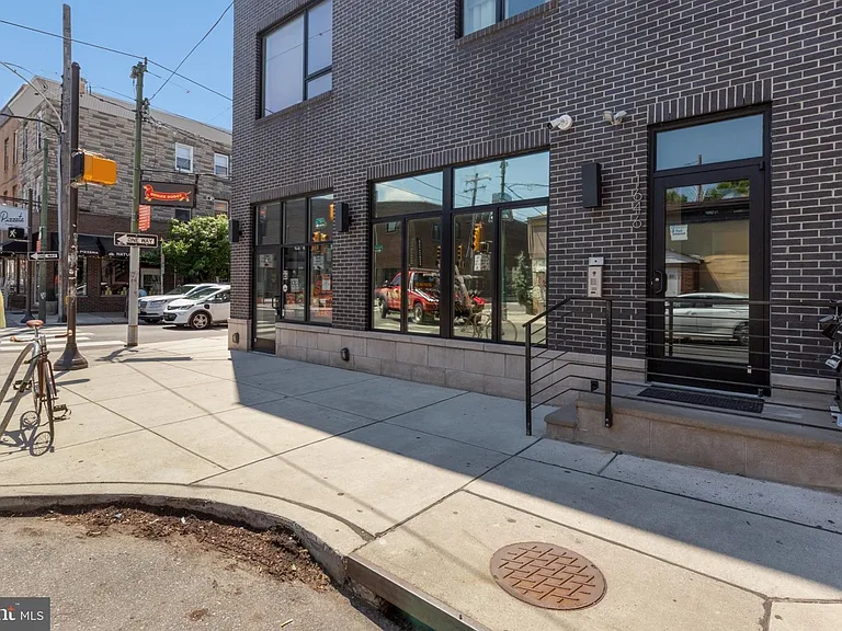 1646 S 12th St #201 — Photo 23