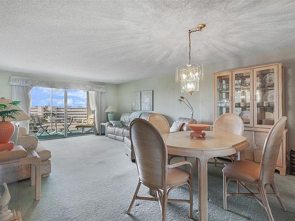 5th image of 200 SE 5th Avenue #605