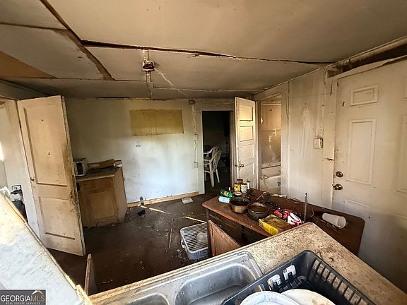 2nd image of 1216 Pine Grove Rd