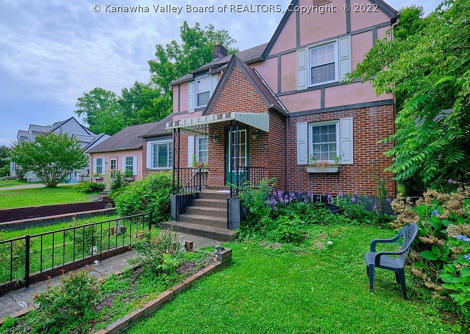 608 Kanawha Ave E, Clendenin, WV 25045 MLS 260290 Zillow