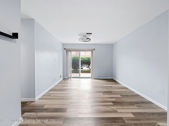 3rd image of 147 Cortelyou Ave APT B2