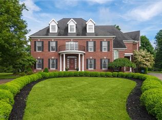 23225 Wingedfoot Dr, Westlake, OH
