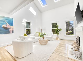 570 Hampton Rd APT 4, Southampton, NY 11968