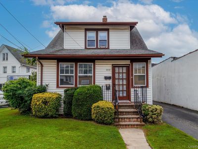 2848 Woods Avenue, Oceanside, NY, 11572