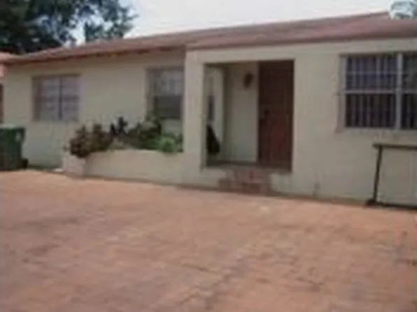 1050 NW 30th Ave, Miami, FL 33125