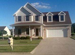 1809 Timber Ridge Dr, Bowling Green, OH 43402
