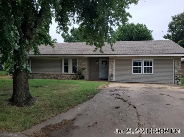 823 Mission Dr, Anadarko, OK 73005